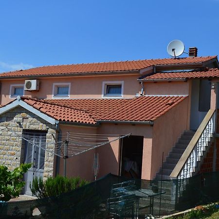 Apartment Ruzica Pula Bagian luar foto