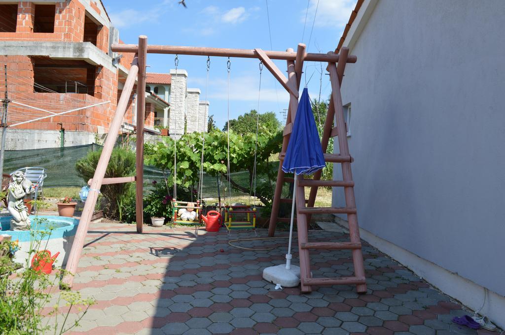 Apartment Ruzica Pula Bagian luar foto